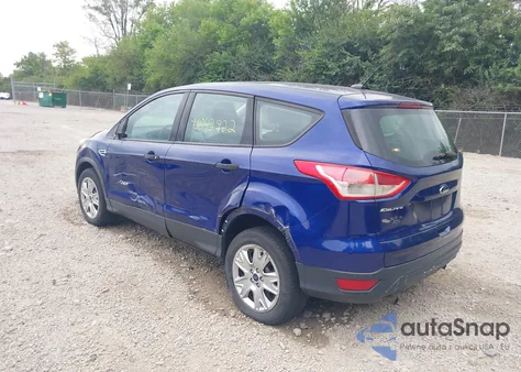 2013 Ford Escape S z USA, uszkodzony, nr VIN 1FMCU0F77DUB45178
